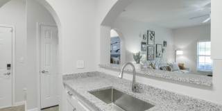 Henley at Mirror Lake Gallery 9