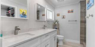 2615 Northeast 26th Street Gallery 17