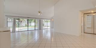Luxurious 3 Bedroom Oasis with Pool and Beach Access AVAILABLE NOW! Gallery 8