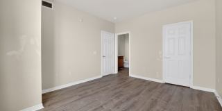 Newly renovated 2 Bedroom Condo in Centennial Gallery 21