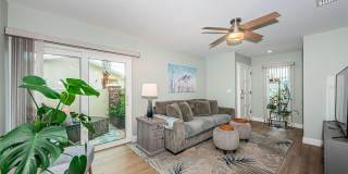 2735 SHERBROOKE Lane Gallery 8
