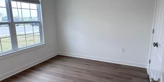 3 Bed | 2 Bath | 1 Car Garage Single Level Duplex in Kansas City w/ Move In Special (First Month Free) Gallery 15