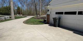 Charming 3-Bedroom Home with Spacious Backyard – Prime Location Gallery 26