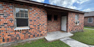1809 NW 2ND ST Gallery 1