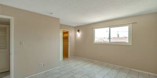 Amazing Tri-Level home close to ASU.  Pool and 2 Car Garage Gallery 29