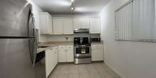 701 North Pine Island Rd #202 Gallery 4