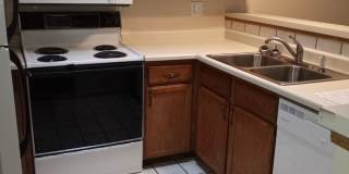 3 Bedroom Home with AC! Gallery 5