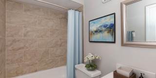 301 Greenville Apartments Gallery 7
