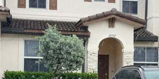 12107 NW 24th Pl Gallery 1