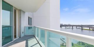 231 Riverside Drive Gallery 18