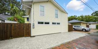 221 13TH AVENUE NE Gallery 45