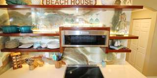 Beach Style 2 bed/2bath Luxury Condo - Finely Furnished - Steps from the Beach - Resort Amenities - Gallery 9