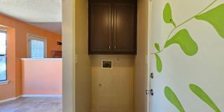 HUGE RENT REDUCTION & AVAILABLE NOW! Gallery 24