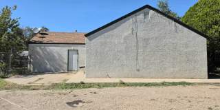 912 S Avenue B Gallery 1