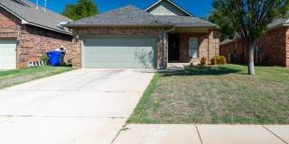 Beautiful 3 Bed 2 bath Home in Norman! Gallery 1
