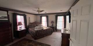 3-bedroom! Garage Space & Privacy! Look no further... 3-bedroom! Garage Space & Privacy! Look no further... Gallery 11
