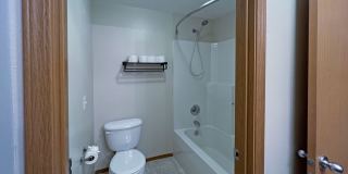 Price Drop!-Exceptional 2200 sq ft Three Bedroom 2 Bath Rambler in Fed Way - with A/C Gallery 25