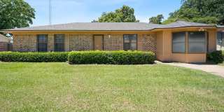 230 County Road 2302 Gallery 1