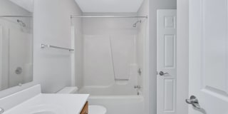 Linden At Elmtree Gallery 8