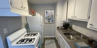 150 Gateway Court Gallery 1