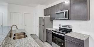 Merchant's Walk Gallery 38