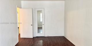 4410 NE 2nd Ave Gallery 11