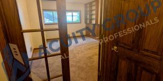 Elm Creek Park adjacent Large 2+BR House For Rent Gallery 28