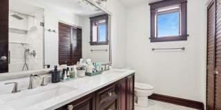 3106 W Lyndale Street Gallery 8