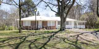 Incredible Value in the Desirable Shannon Road Area – Beautifully Renovated 3BR/2BA! Gallery 1