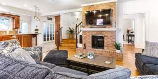 116 E 55th St Gallery 2