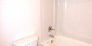 Rent Special: 1/2 Off June's Rent!! - Upstairs 2 Bedroom Unit Gallery 20