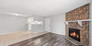 3 Bedroom 2 Bathroom Updated Unit in Robinwood W/Move in Special! Gallery 1