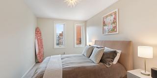 1527 W Pearson Street Gallery 23