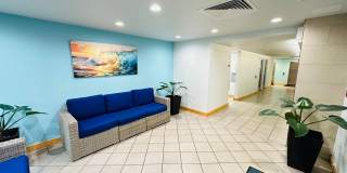 Diamond in the rough 1 bedroom with den in Honolulu! Gallery 13