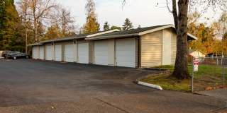 Audubon Square Gallery 28