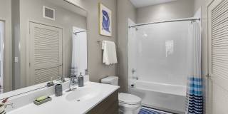 Cadence at Crown Apartments Gallery 11