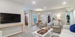 Fully Furnished Town Home in Mount Pleasant - Available May 1st, 2026! Gallery 1