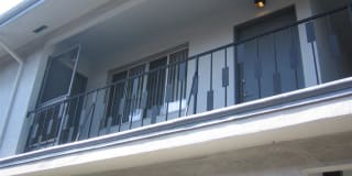 141 North Hamilton Drive Gallery 4