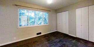 Charming Bothell Condo in a Fantastic Location! (Lower rent for 8 of 12 months Gallery 10