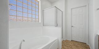 15102 W WESTVIEW Drive Gallery 20