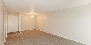 Hunter's Glen Apartments Gallery 15