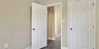 1205 Wilcox St Gallery 12