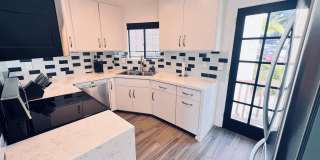 Mission Valley 2 Bedroom 2 1/2 Bath End Unit Townhome Gallery 3