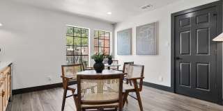 The Hudson Gallery 17