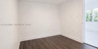 2272 NW 2nd St Gallery 10