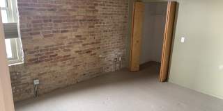 1740 North Maplewood Avenue Gallery 17