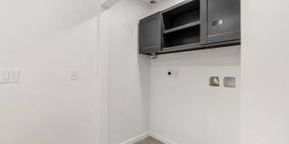 Everything on one level - 4 bedroom, 2 bath home! Gallery 10