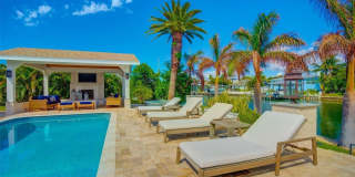 807 SNUG Island Gallery 37