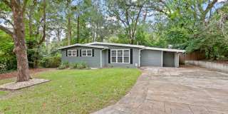 3/2 House by TMH!! Available April!! fully furnished, 6 or 12 month lease available Gallery 1