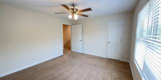 BRIDGEWATER HOME! LEASING FOR IMMEDIATE MOVE IN! 1/2 Off Deposit! Gallery 7